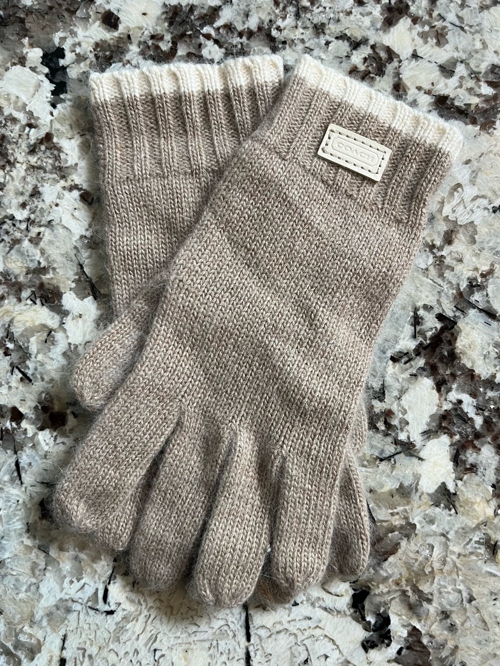 Coach wool blend neutral gloves. Pre-Owned Condition-Very Good